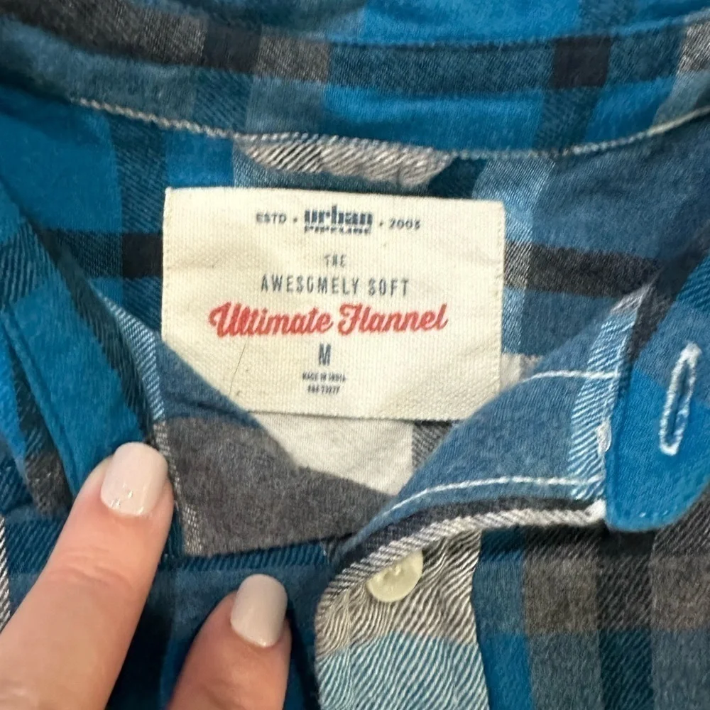 Boys Lot of 2 shacket/jacket and plaid button up.